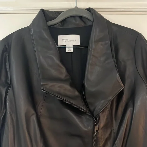 Motto Jacket - Picture 2 of 7